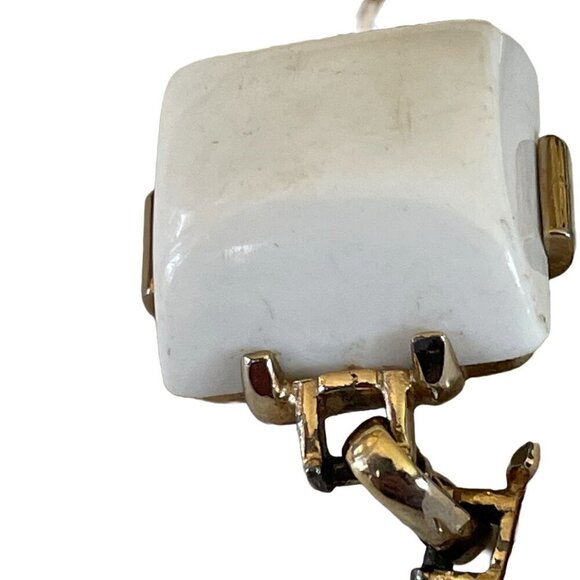 Vintage MCM 60s White Square Gold Tone Link Bracelet - Picture 9 of 10